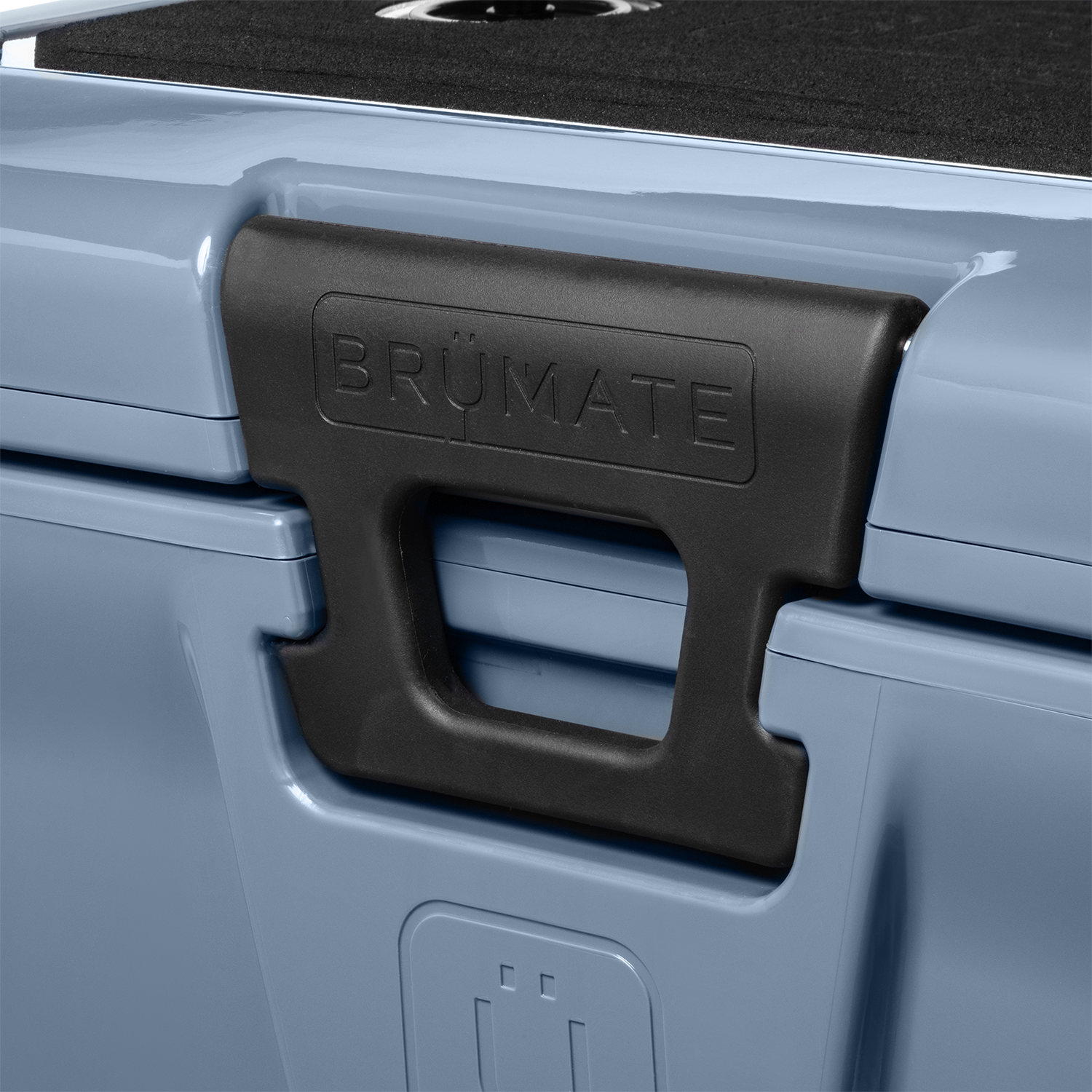 brutank-20qt-j8 BruTank-20-Denim-Latch.png
