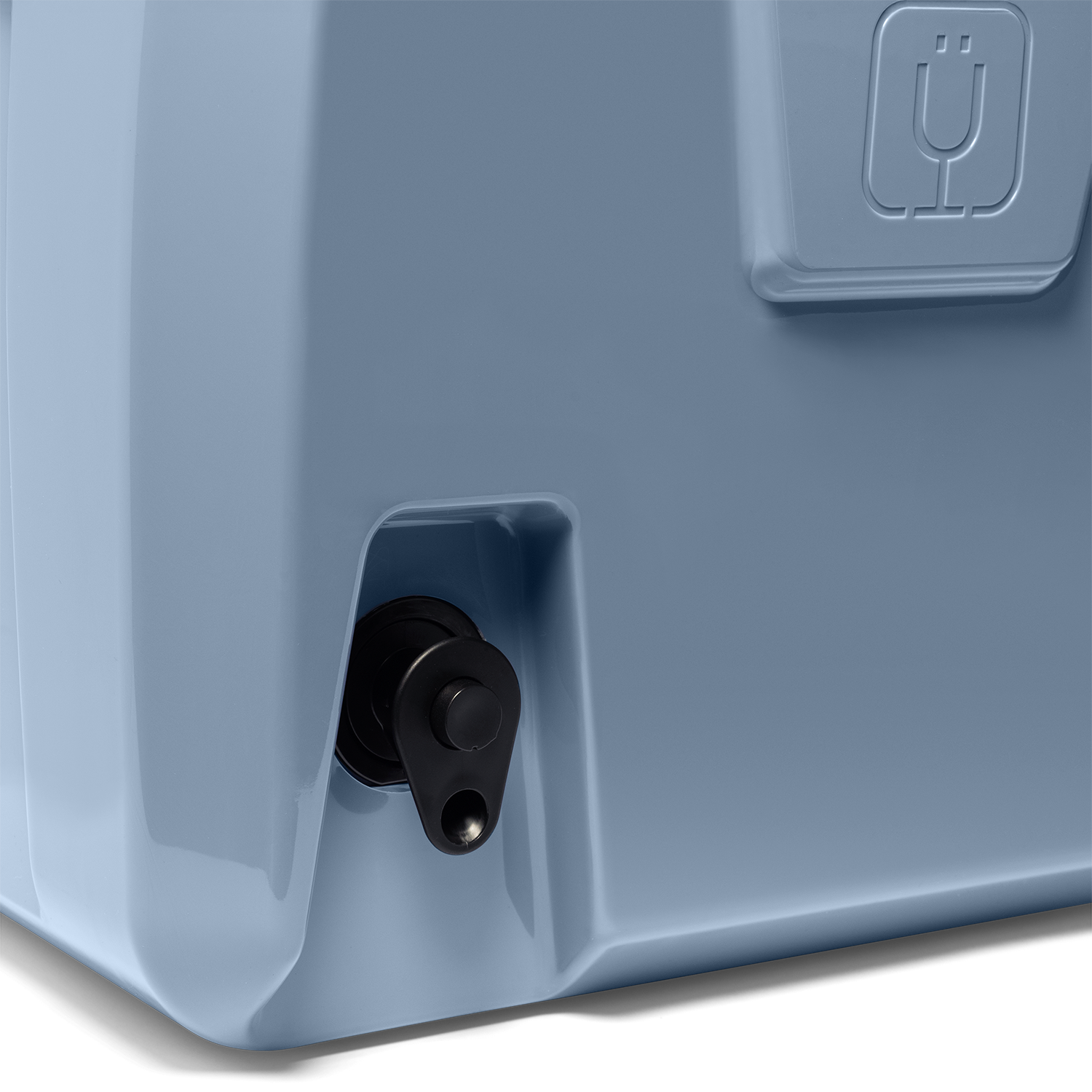 brutank-20qt-j8 BruTank-20-Denim-Tap.png