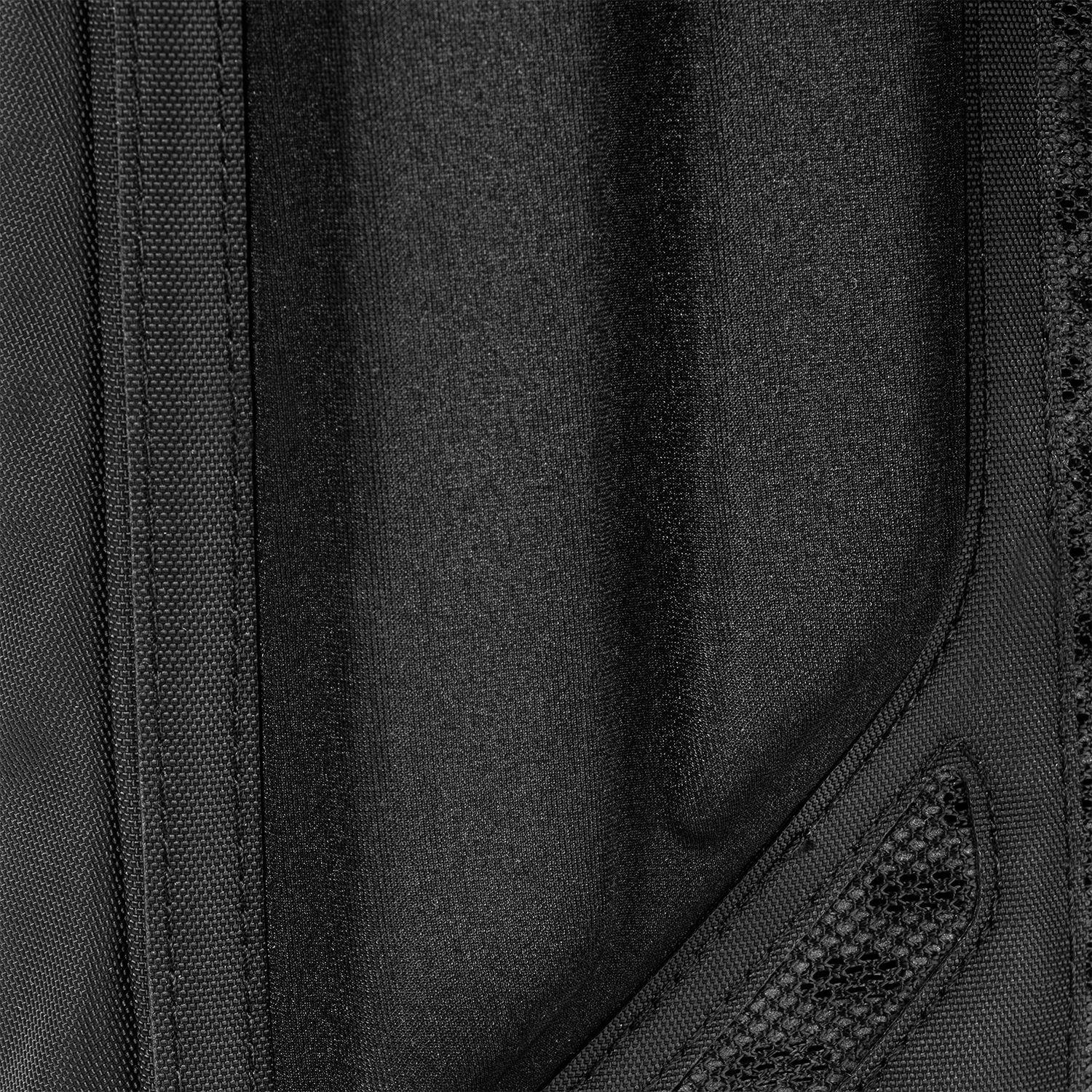 paragon-hydration-pack-y0 Paragon_Black_Texture.png